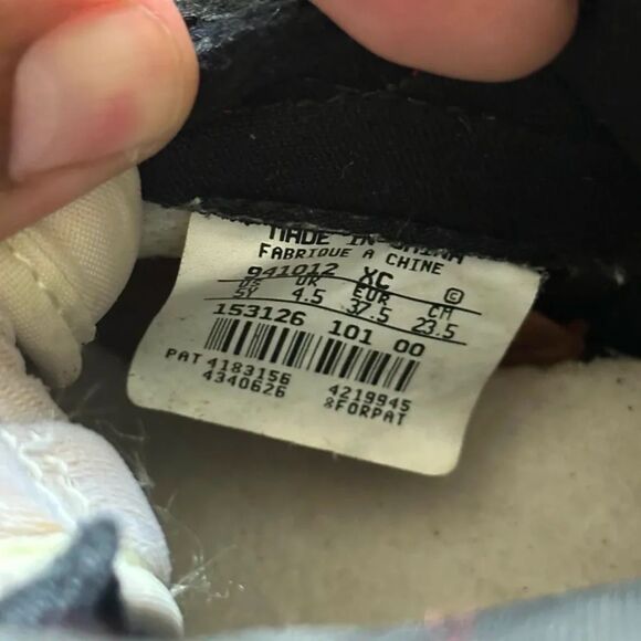 Vintage 1994 Nike Jordan 1 Chicago 153126-101 Size 5Y US - Picture 8 of 8